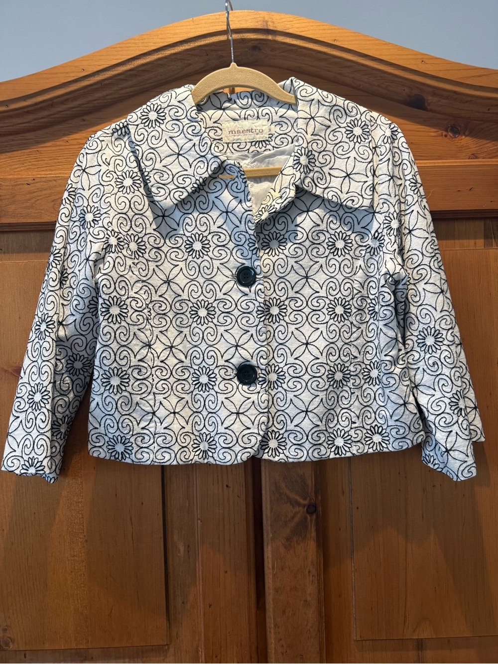 White Floral-Print Cropped Button Blazer